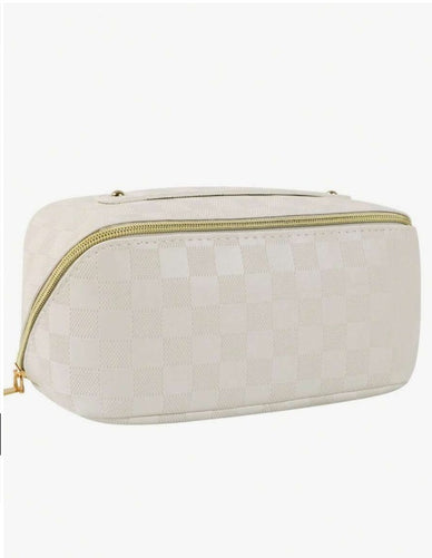 "Effortless Beauty On-The-Go, Anytime, Anywhere!"