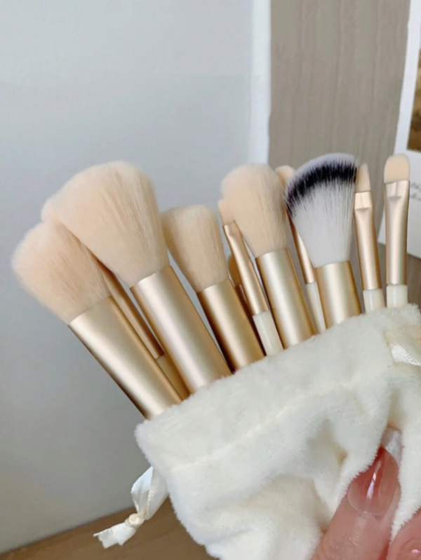 13 to 18 - piece Makeup Brush Set With Puff Kit